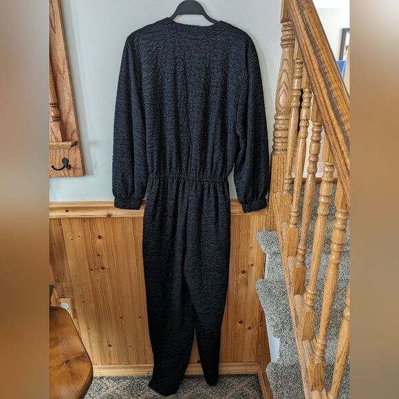 Saks Fifth Avenue Black Gold Button Jumpsuit Size Medium - Picture 5 of 8